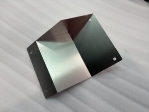 ロボット溶接アルミカバー