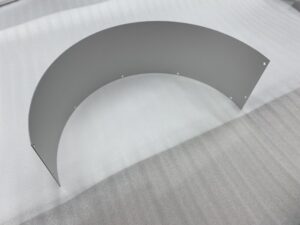 R曲げ加工　アルミカバー　裏側